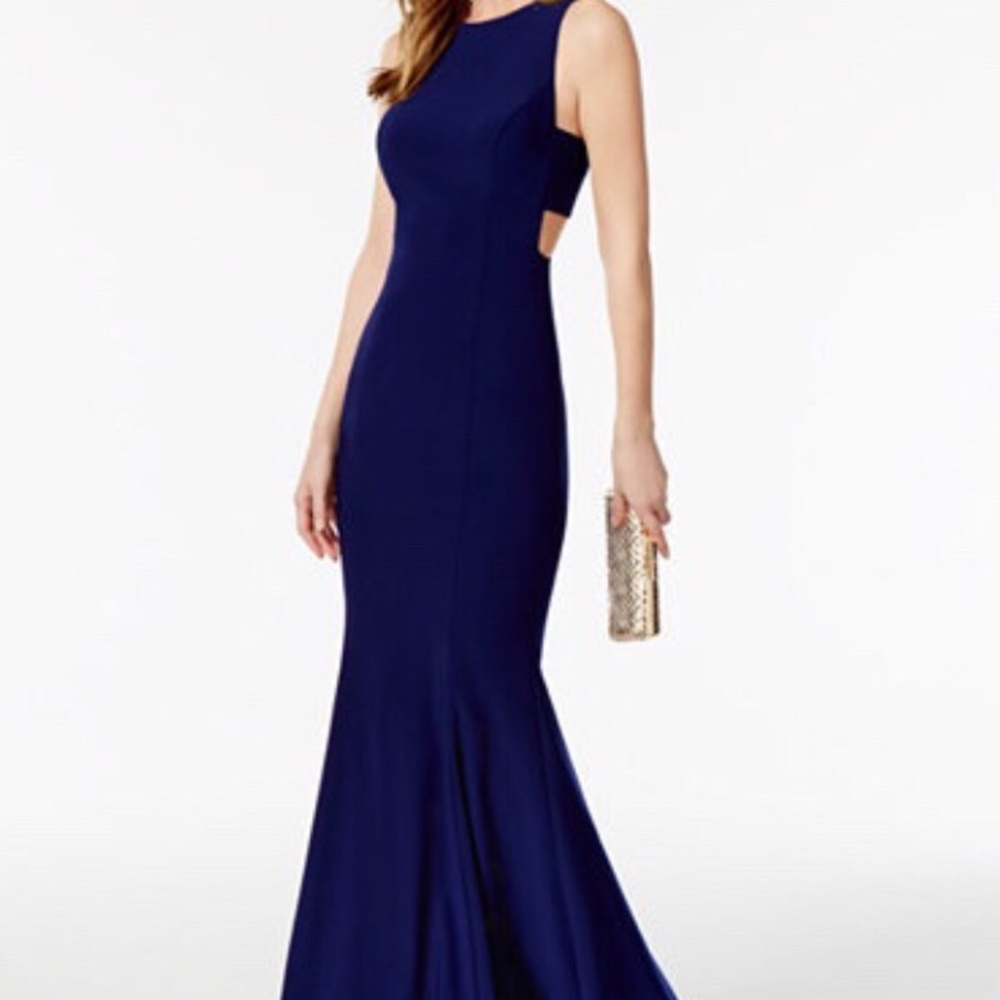 Betsy & Adam Mermaid Cutout Gown Size 6 Like New